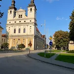 شقة V Podkrovi Maly Pariz *