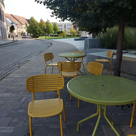 V Podkrovi Maly Pariz
