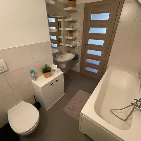 V Podkrovi Maly Pariz Trnava