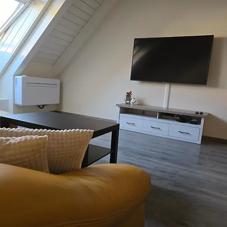 V Podkrovi Maly Pariz Trnava